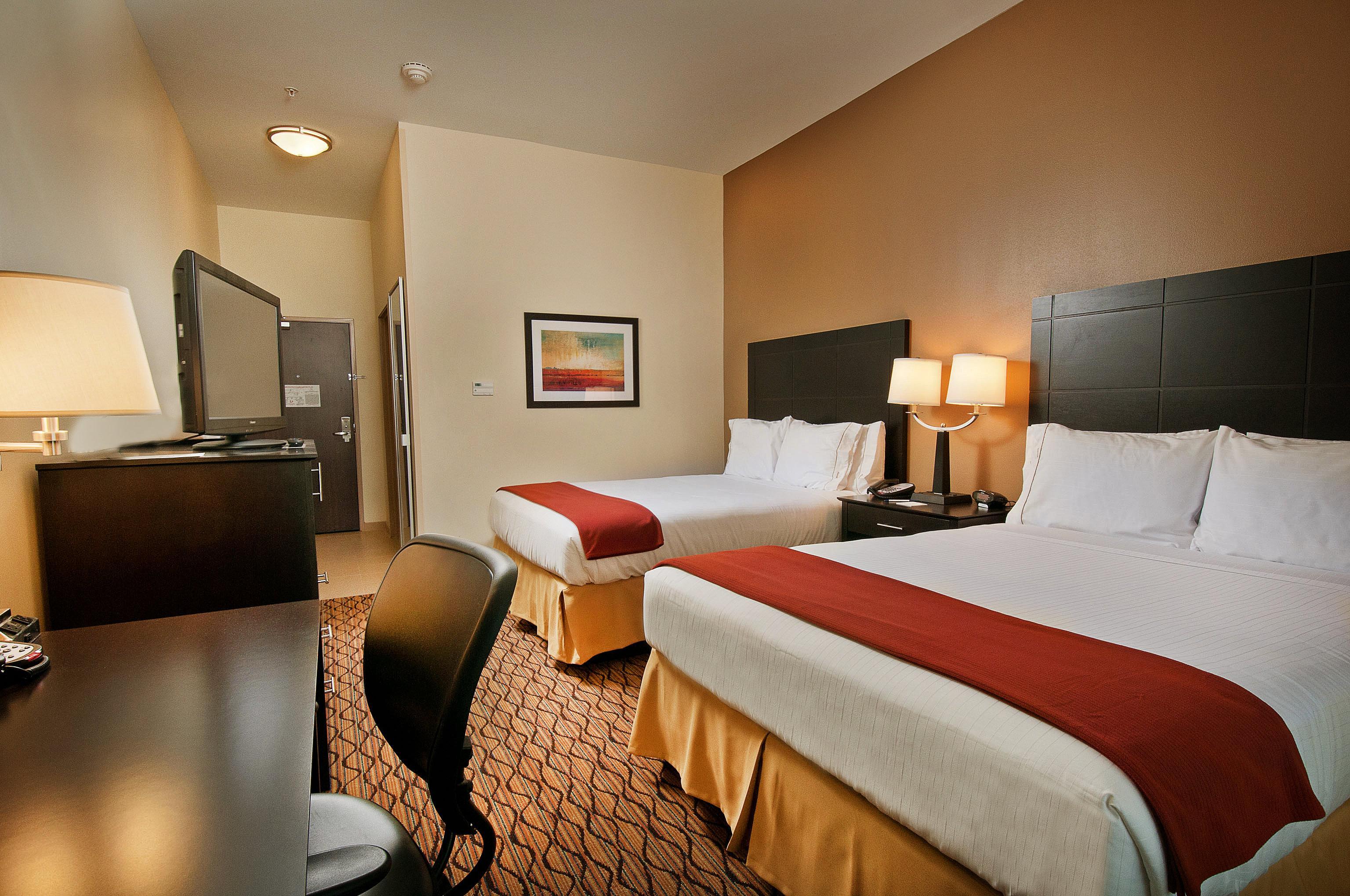 Holiday Inn Express Hotel And Suites Pearsall By Ihg Buitenkant foto