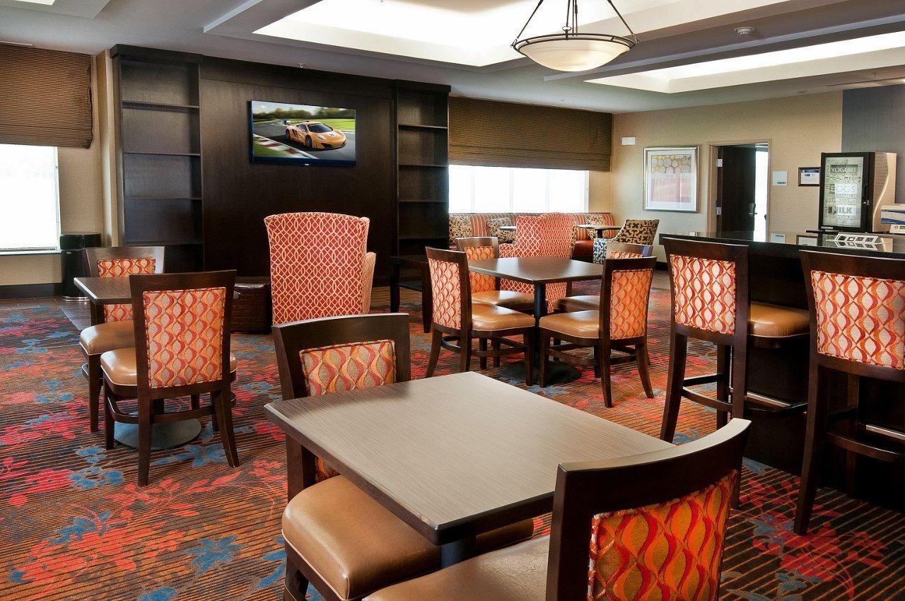 Holiday Inn Express Hotel And Suites Pearsall By Ihg Buitenkant foto