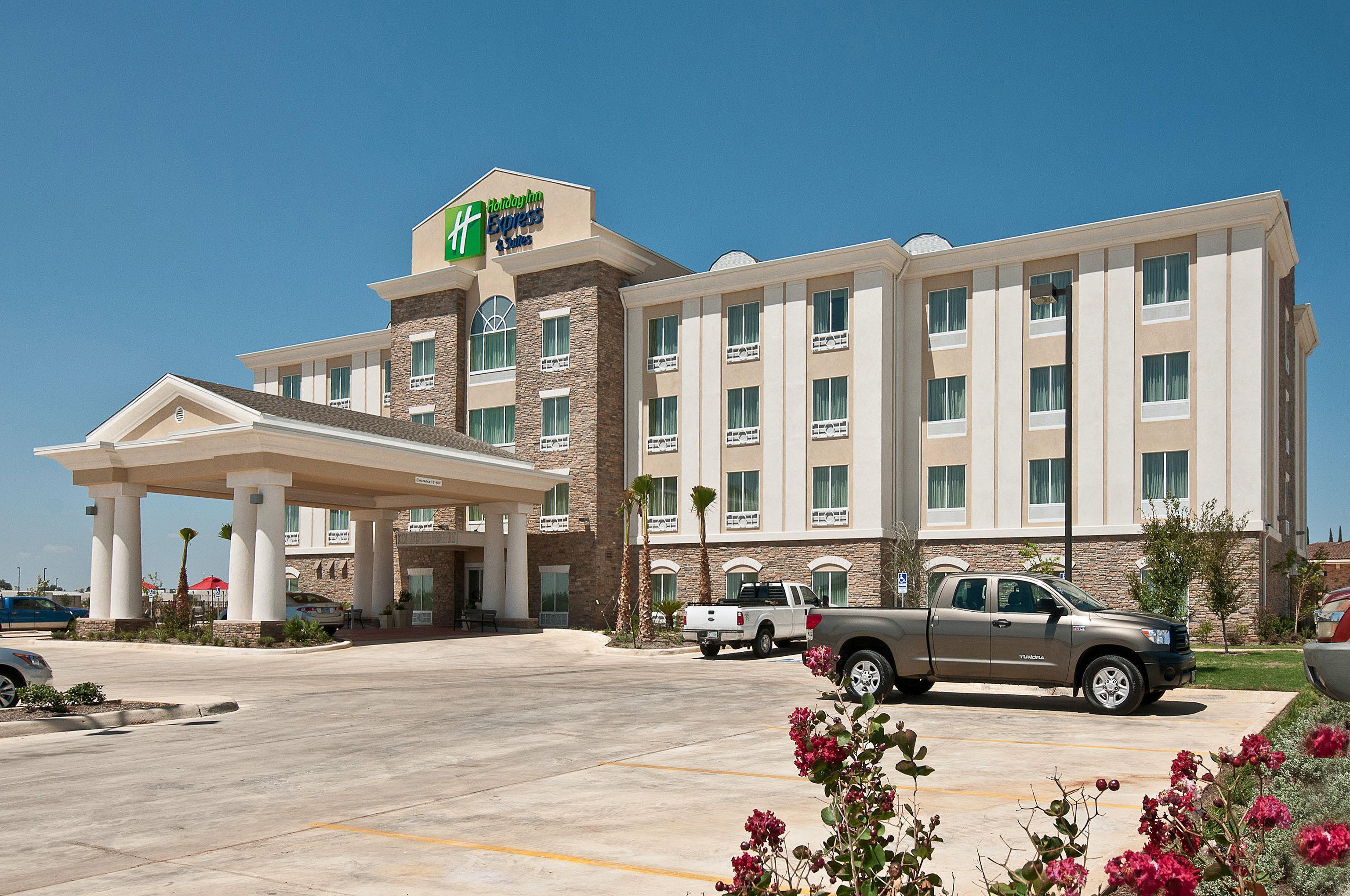 Holiday Inn Express Hotel And Suites Pearsall By Ihg Buitenkant foto